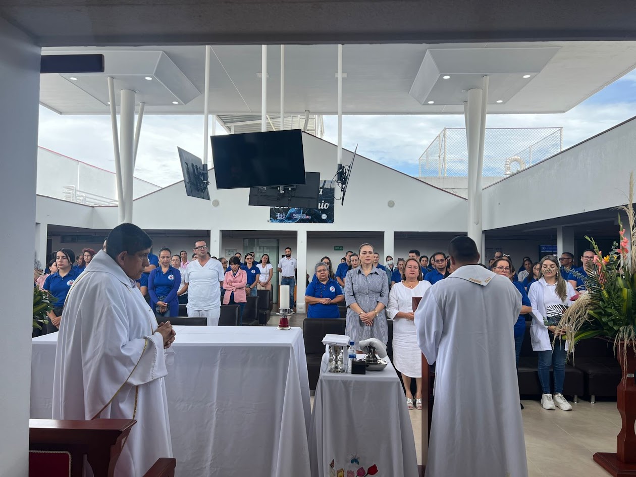 Celebración Día de La Secretaria y Auxiliares Administrativos en La E.S.E. Hospital Departamental San Antonio de Pitalito