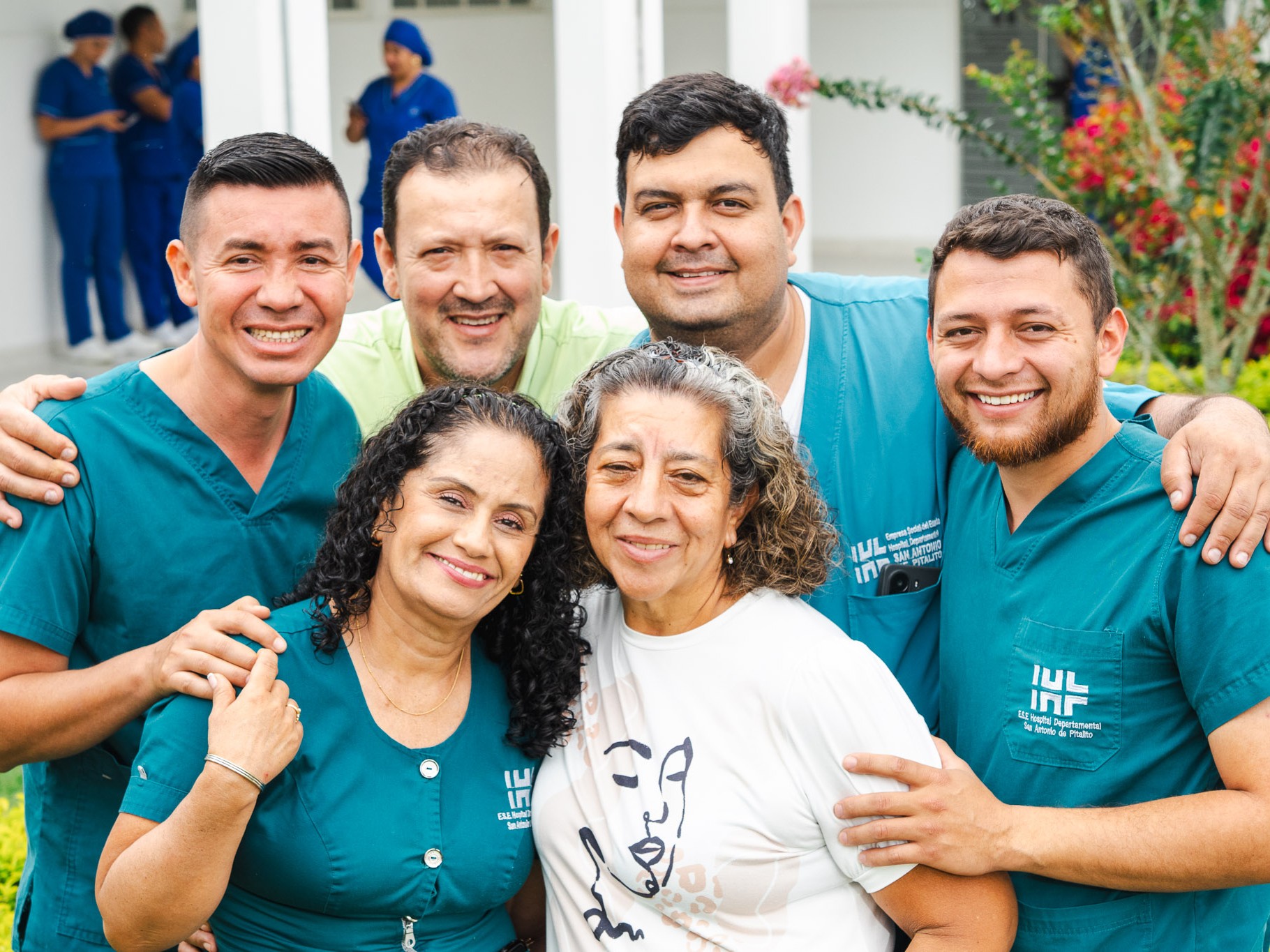 Imagen y/o Foto de los Trabajadores del Hospital