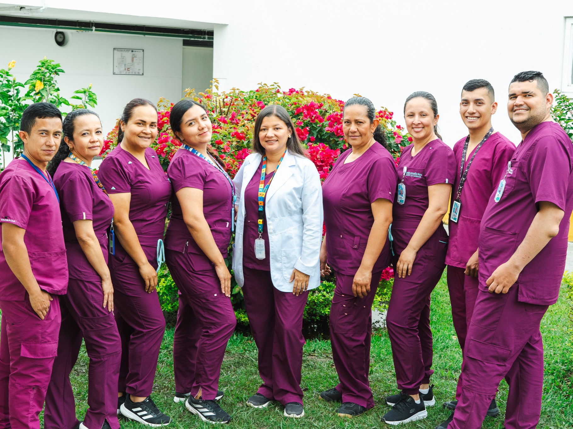 Imagen y/o Foto de los Trabajadores del Hospital
